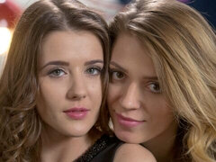 Поза 69, Любители, Пальцем, Лизание, Мастурбация, Трусики, Стриптизерша, Сиськи