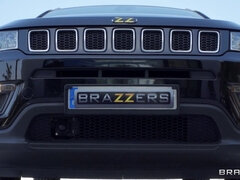 アメリカ人, デカチン, 茶髪の, 巨乳な, フォアサム, アウトドア, 現実, オッパイの