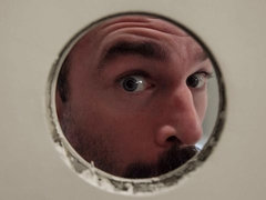 Pijpbeurt, 1 man 2 vrouwen, Muurgat, Hardcore, Interraciaal, Tiener, Trio, Toilet