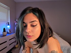 Cute curvy mexican camgirl with perky nips 74F088
