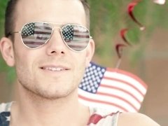 お尻, ブロンド, フェラチオ, 手コキする, なめる, ガリガリ, ティーン, 三人