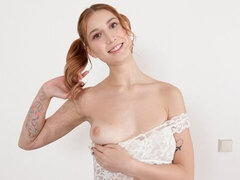 Arsch, Dildo, Handjob, Masturbation, Rasiert, Solo, Jungendliche (18+), Spielzeuge