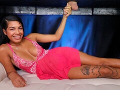 Brunette brune, Noir ébène, Trou de la gloire, Masturbation, Seins naturels, Dénudage, Adolescente, Nénés