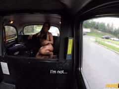 Gros seins, Bikini, Brunette brune, Voiture, Branlette thaïlandaise, Chatte, Réalité, Tatouage