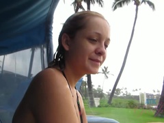 Cuarto de baño, Playa, Bikini, Rubia, Piscina, Coño, Afeitado, Fumando