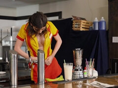 Anaal, Kont, Grote mammen, Bruinharig, Hakken, Naakt, Anaal likken, Tieten likken