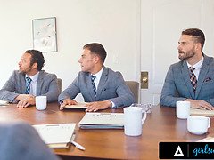デカ尻, デカパイ, エロ熟女, 指いじり, レズビアン, オフィス, オマンコ, 現実
