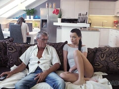 Novio, Papá, Penetracion con dedos, Abuelo, Hd, Hijo, Adolescente, Tetas