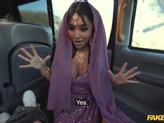 Grosse bite, Plantureuse, Hard, Infirmière, Public, Chatte, Rasée, Serré