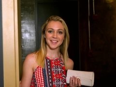 Grosse bite, Blonde, Sucer une bite, En levrette, Grosse, Hd, Fête, Dénudage