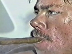 Grosse bite, Tir de sperme, Homosexuelle, Hard, Masturbation, Mature, Fumer, Rétro ancien