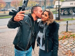Gros cul, Grosse bite, Blonde, Sucer une bite, En levrette, Mère que j'aimerais baiser, Argent, Pute