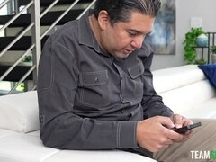 Verga grande, Morena, Corridas, Garganta profunda, Corridas faciales, Peludo, Pajear, Hd