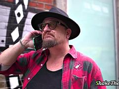 Lieveling, Pijpbeurt, Bruinharig, Universiteit, Sperma shot, Masturbatie, Trio, Tieten likken