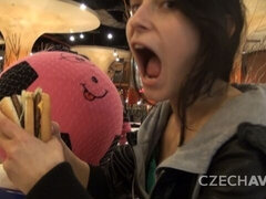 18 jaar, Geweldig, Badkamer, Pijpbeurt, Bruinharig, Hondjeshouding, Huisgemaakt, Gezichtspunt