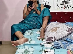 Desi Delivery Boy Fucks Hot Bhabhi in Hindi Dirty Talk - Condom Demo Turns Wild