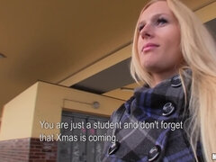 Tussi, Grosse titten, Blondine, Blasen, Hardcore, Milf, Toilette, Zug