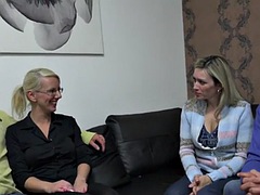 Nana, Gros seins, Brunette brune, Couple, Mère que j'aimerais baiser, Adolescente, Nénés, Épouse