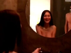 Amateur, Salle de bains, Gros cul, Gros seins, Branlette thaïlandaise, Pov, Rasée, Jouets