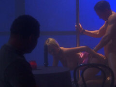 Анальный секс, Минет, В клубе, Семяизвержение, Собачьи, Сперма на лице, На кухне, Стриптиз