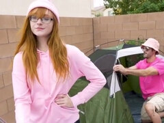 18 ans, Nana, Grosse bite, Branlette thaïlandaise, Hard, Orgie, Rousse roux, Tabou