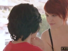 Blasen, Braunhaarige, Geile alte tussi, Spermaladung, Schwanz, Hardcore, Hd, Flotter dreier