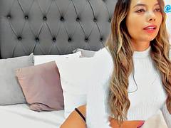 Tussi, Grosser arsch, Grosse titten, Latina, Masturbation, Titten, Spielzeuge, Netzkamera