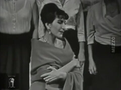 Arsch, Blasen, Braunhaarige, Vollbusig, Italienisch, Jungendliche (18+), Titten, Jungfrau