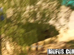 Leie, Arsch, Grosser schwanz, Grosse titten, Blasen, Selbstgemacht, Öffentlich, Ablutschen