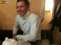 Anal, Morena, Corridas faciales, Dinero, Desnudo, Público, Medias largas, Trio