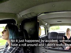 素人, イギリス人, 指いじり, レズビアン, なめる, 公共