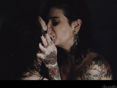 茶髪の, Hd, レズビアン, なめる, 淫乱熟女, ピアス, ポルノスター, オマンコ