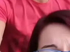 Gevangen, Stel, Indisch, Moeder die ik wil neuken, Natuurlijke tieten, Openbaar, Tieten likken, Bekijker