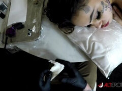 Genevieve Sinn pounded while getting her face tattooed