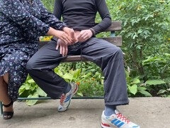 Wohlbeleibte schöne frauen, Pummelig, Gehörnter ehemann, Spermaladung, Handjob, Milf, Mutti, Überraschung