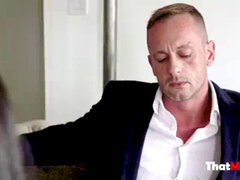 Betrug, Geile alte tussi, Büro, Ablutschen, Titten