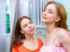 Rubia, Besar, Lesbiana, Lamidas, Coño, Ruso, Estriptis, Adolescente