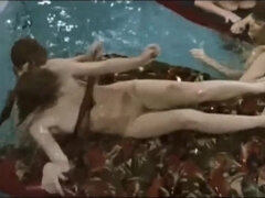 Grosse titten, Fingern, Deutsch, Lecken, Im freien, Pool, Muschi, Retro