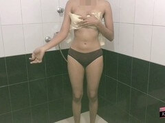 Steamy bathroom sex in Sri Lanka with a shaved pussy