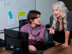 Grosser schwanz, Grosse titten, Blondine, Blasen, Dildo, Hundestellung, Absätze, Milf