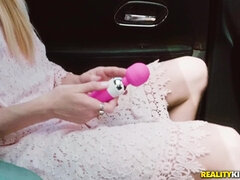 Badkamer, Pijpbeurt, Universiteit, Likken, Masturbatie, Buiten, Kut duiken, Vibrator