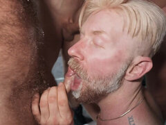 Blonde, Queue, Partouze, Homosexuelle, Nue  à poil