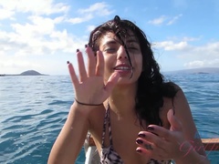 Amateur, Brunette brune, Éjaculation interne, Doigter, Branlette thaïlandaise, Petite amie, Lunettes, Chatte