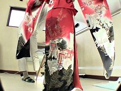 Subtitled Japanese kimono pee desperation failure in HD