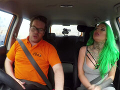 Phoenix Madina squirts during sex in the car