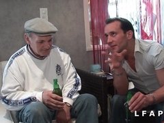Любители, Сперма во рту, Член, Француженки, Дедушка, Хд, Киски, Втроем
