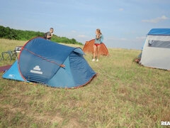 Culo, Garganta profunda, Sexo duro, Húngaro, Besar, Al aire libre, Perforación, Ruso