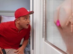 Grote kont, Grote mammen, Blond, Pijpbeurt, Mollig, Harig, Natuurlijke tieten, Tieten likken