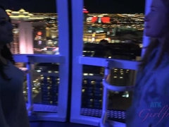 Petite amie, Branlette thaïlandaise, Embrassement, Massage, Chatte, Maigrichonne, Dormant, Nénés