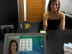 Blasen, Hundestellung, Kleid, Handjob, Rasiert, Tätowierung, Jungendliche (18+), Titten